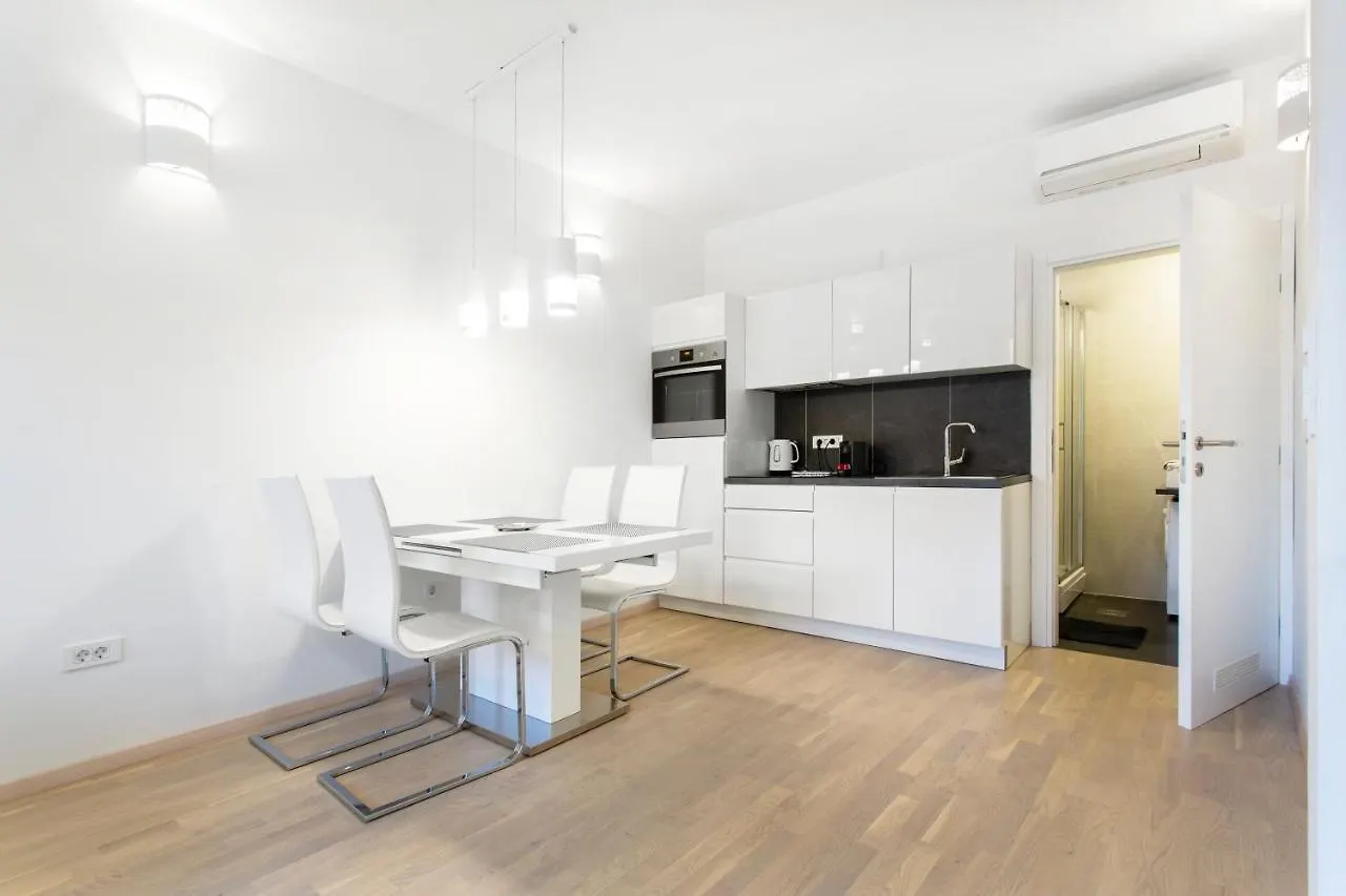 Urban Style Apartments By Loft Liubliana Apart-hotel